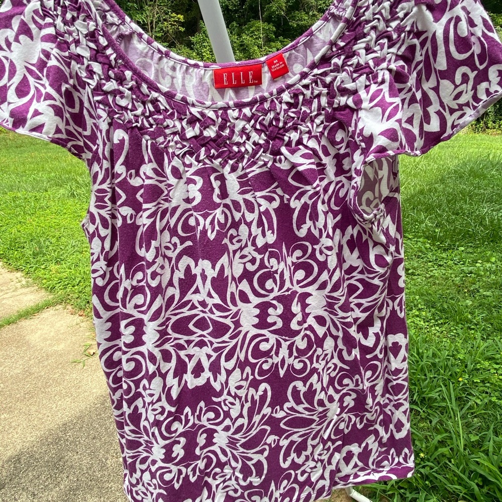 Elle top size M